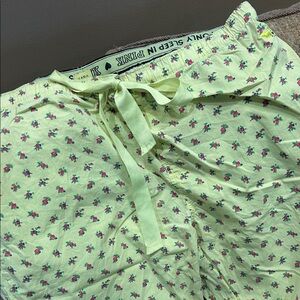 Victoria's Secret PINK Floral Pajama Pants- Medium
